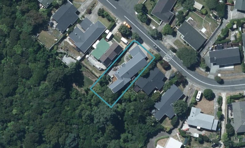 40 Ayton Drive, Whitby, Porirua - Carousel 1