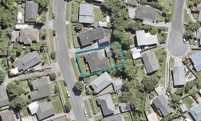 44 Waipounamu Drive, Kelson, Lower Hutt - Carousel 1