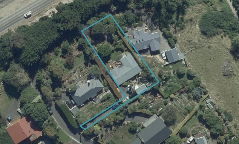 3 Saint Ronans Road, Macandrew Bay, Dunedin - Carousel 1