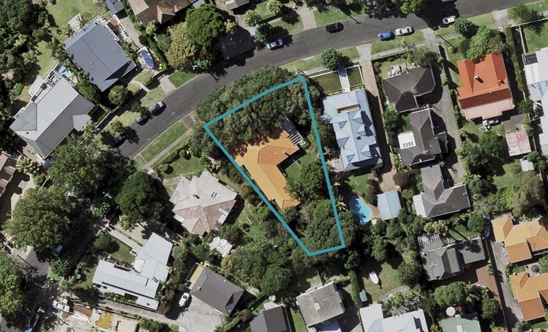 10 Balfour Street, Bayswater, Auckland - Carousel 1