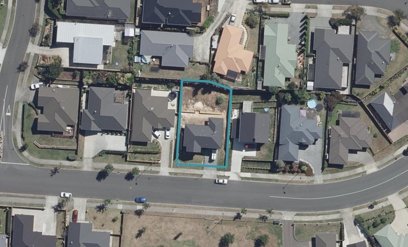 52 Farnborough Drive, Nawton, Hamilton - Carousel 1
