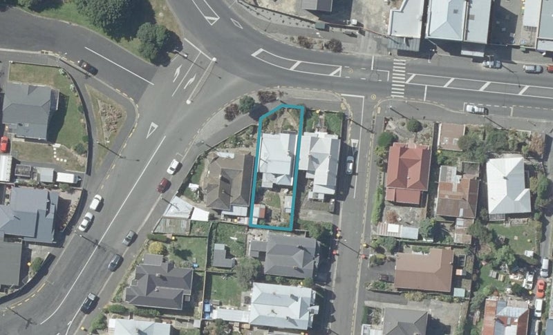 379 South Road, Caversham, Dunedin - Carousel 1