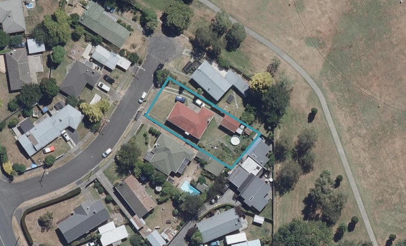 6 Willow Road, Hillcrest, Hamilton - Carousel 1