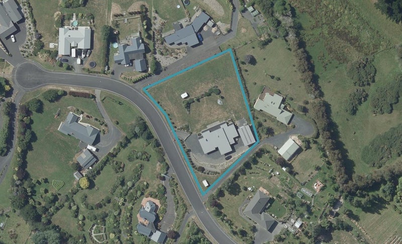 10B Wavy Knowes Drive, Waldronville, Dunedin - Carousel 1