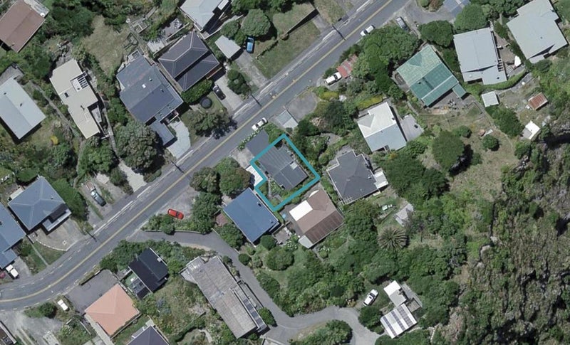 11A Hungerford Road, Lyall Bay, Wellington - Carousel 1