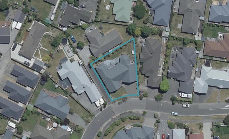 8 Evergreen Place, Parklands, Christchurch - Carousel 1