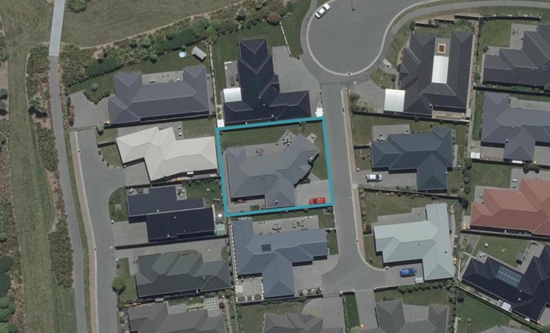 8 Glen Kerran Close, Broomfield, Christchurch - Carousel 1