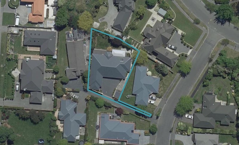 8 Aylsham Lane, Casebrook, Christchurch - Carousel 1