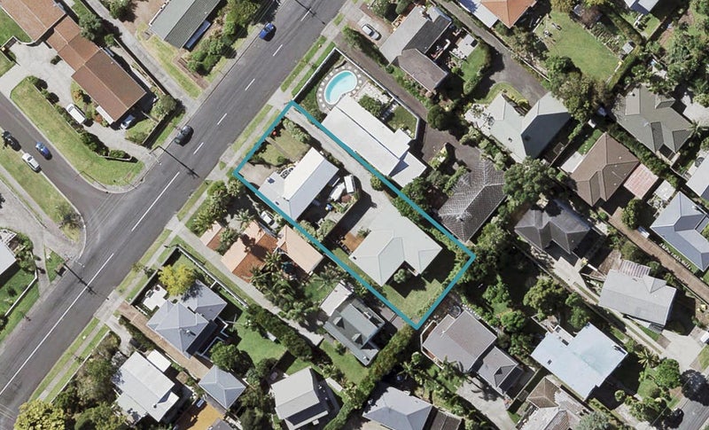 2/13 Sunnynook Road, Forrest Hill, Auckland - Carousel 1