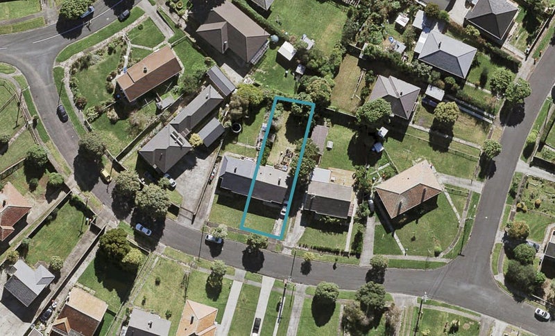 8 Cleghorn Avenue, Mount Roskill, Auckland - Carousel 1
