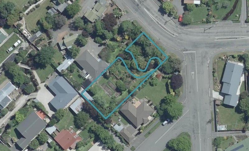 14 Douglas Road, Amberley, Amberley - Carousel 1