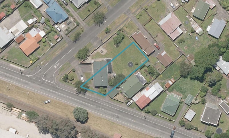 19 Eastown Road, Whanganui East, Whanganui - Carousel 1