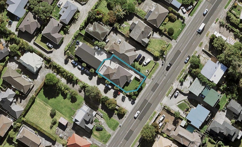 233 Hillsborough Road, Hillsborough, Auckland - Carousel 1