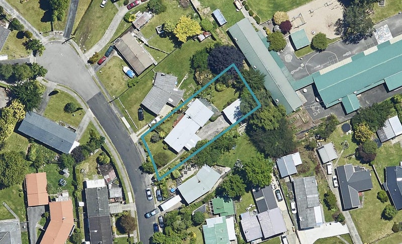 5 Corilin Place, Mangakakahi, Rotorua - Carousel 1