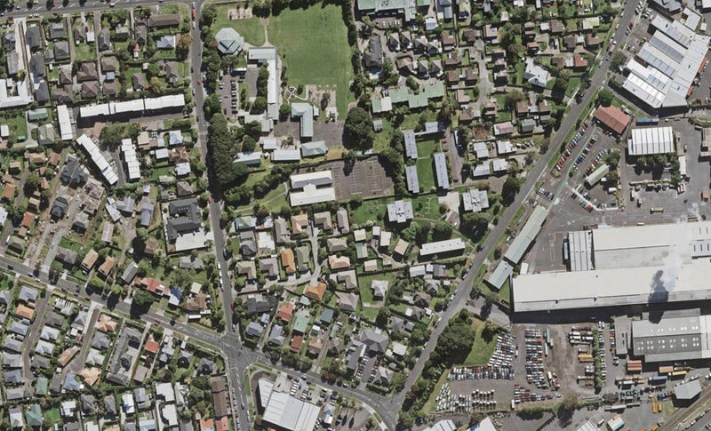 1/18 Felix Street, Onehunga, Auckland - Carousel 1