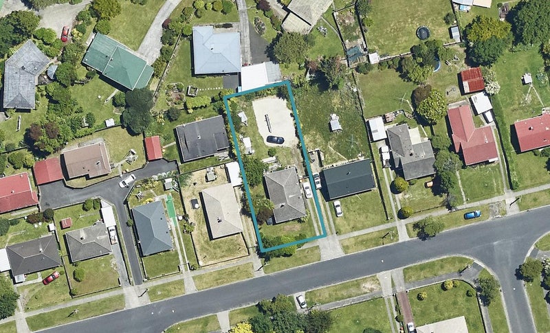 15 Manuka Crescent, Hillcrest, Rotorua - Carousel 1