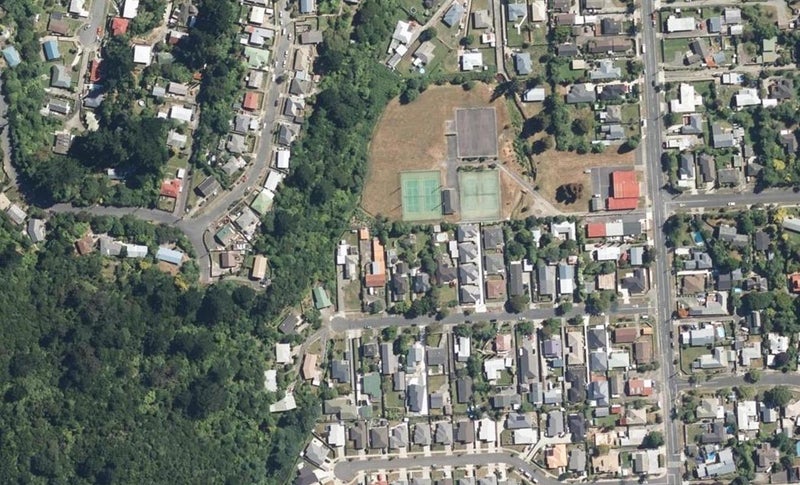 20E Korau Grove, Stokes Valley, Lower Hutt - Carousel 1