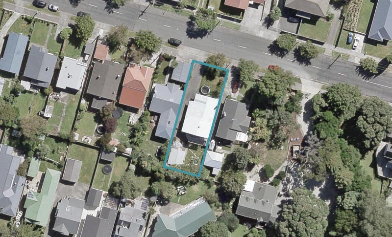 145 Whites Line, WAIWHETU, LOWER HUTT - Carousel 1