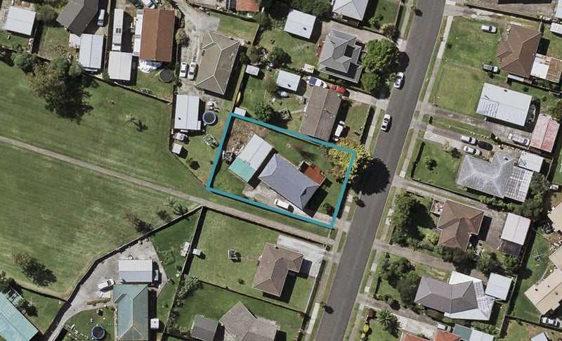 31 Zelda Avenue, Clover Park, Auckland - Carousel 1