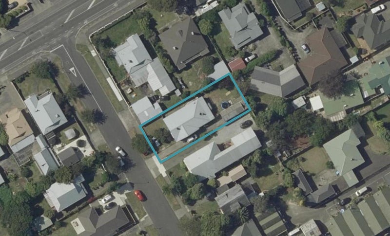 3 Bryant Street, Takaro, Palmerston North - Carousel 1
