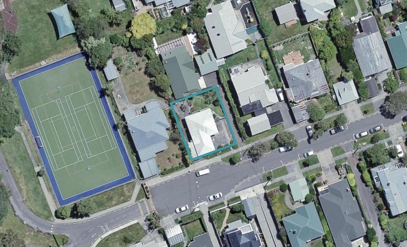 24A Marsden Avenue, Karori, Wellington - Carousel 1