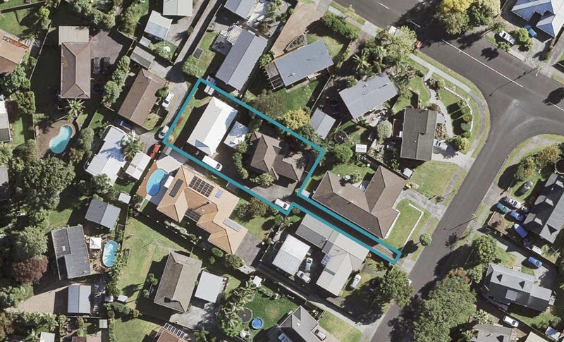 2/78 Saint Annes Crescent, Wattle Downs, Auckland - Carousel 1