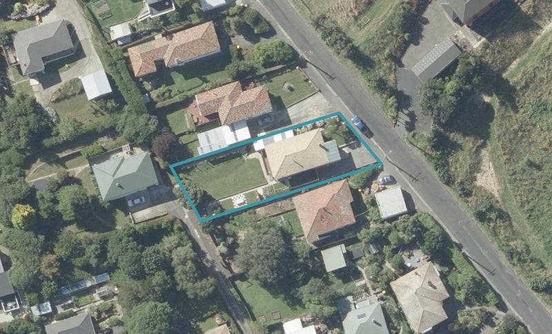 15 Ascog Road, Ravensbourne, Dunedin - Carousel 1