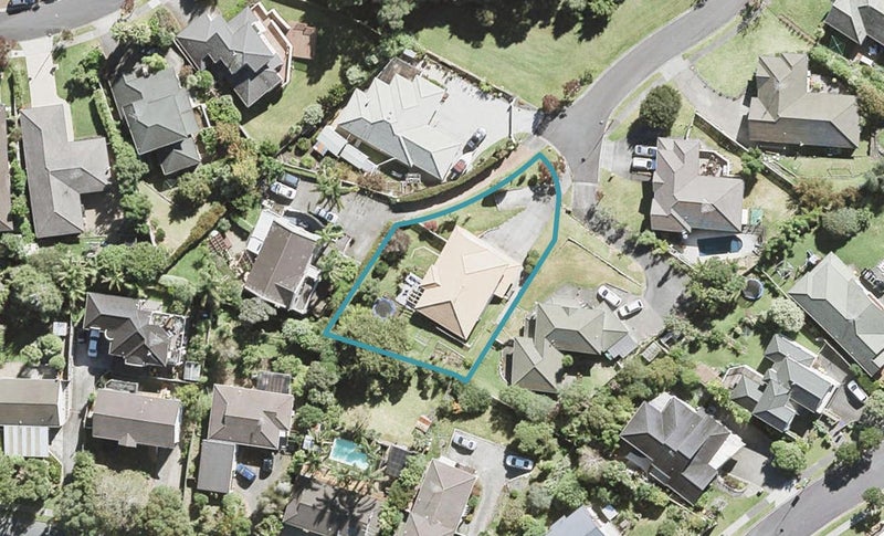 12 Sherwood Grove, Northcross, Auckland - Carousel 1