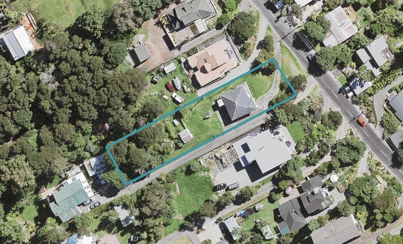 105 Tanekaha Road, Titirangi, Auckland - Carousel 1