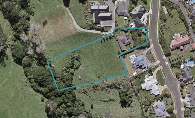 44 Shelter Grove, Frankleigh Park, New Plymouth - Carousel 1