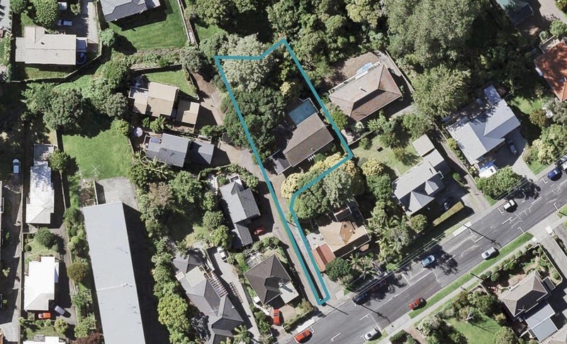 42A Uxbridge Road, Mellons Bay, Auckland - Carousel 1