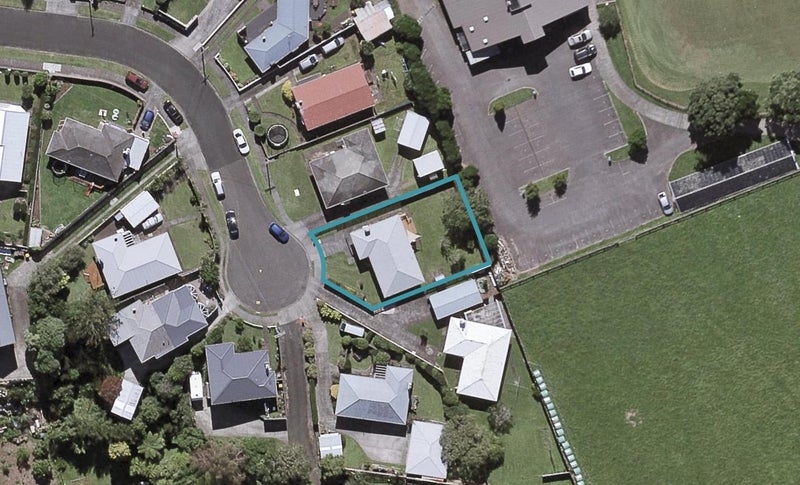 35 Trafalgar Street, Westown, New Plymouth - Carousel 1