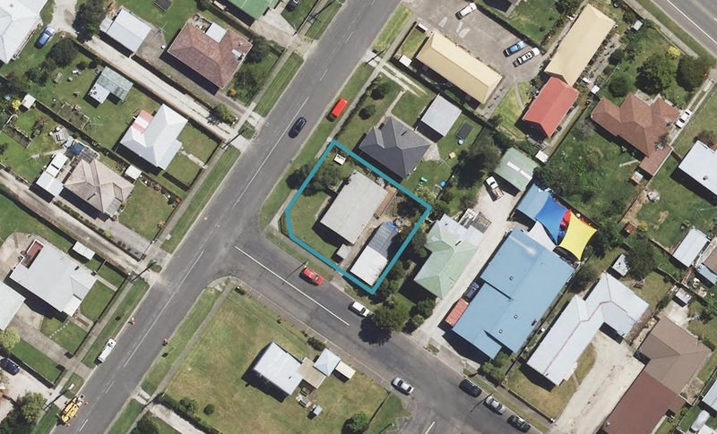 2 Jackson Street, Kaiti, Gisborne - Carousel 1