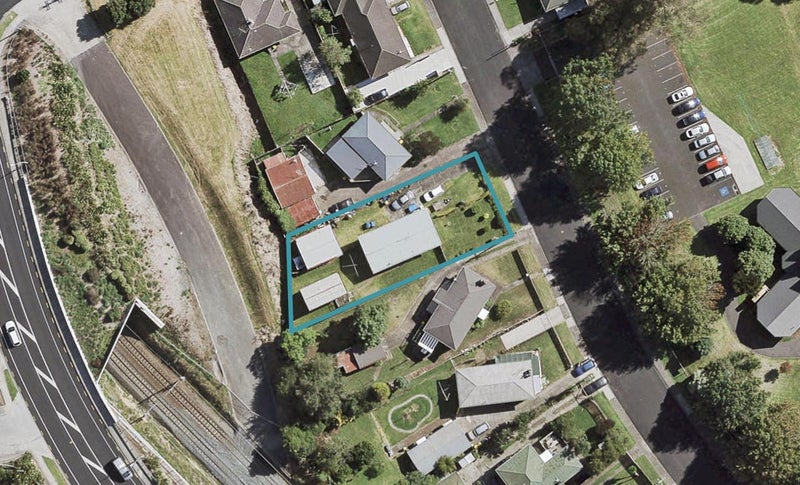 3 Ferguson Street, Manurewa East, Auckland - Carousel 1