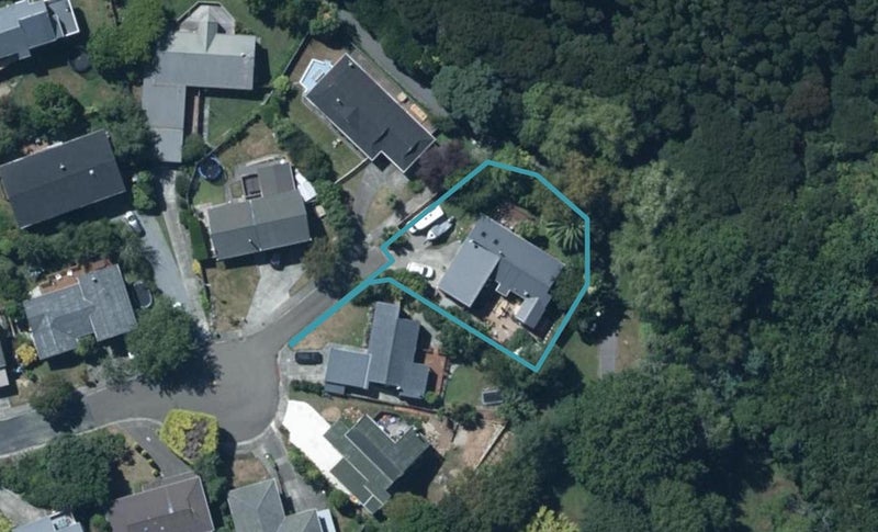 16 Charthouse Lane, Whitby, Porirua - Carousel 1