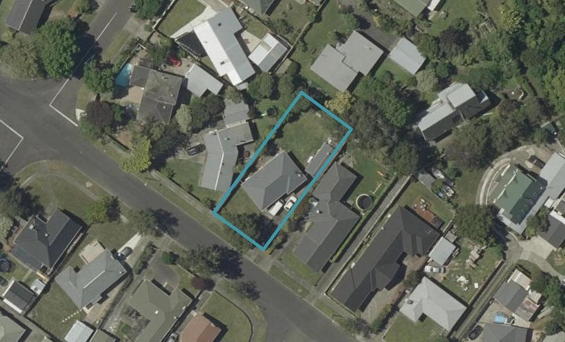 15 Ruamahanga Crescent, Terrace End, Palmerston North - Carousel 1