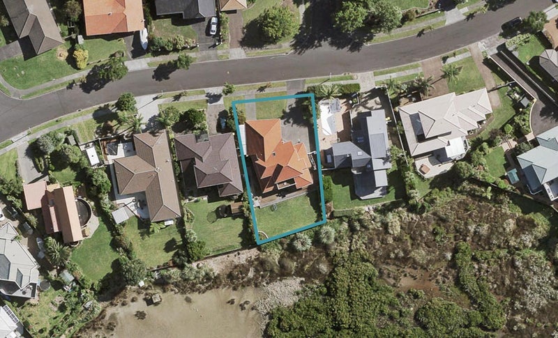 30 Keywella Drive, Conifer Grove, Takanini - Carousel 1