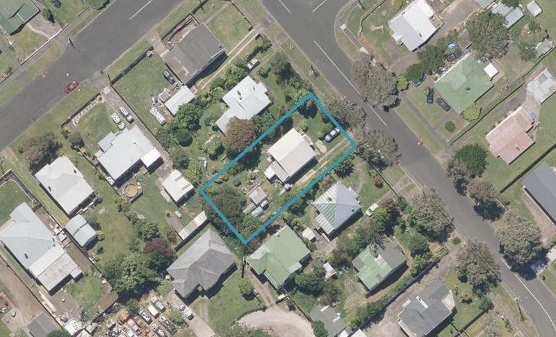 8 Kiwi Street, Whanganui East, Whanganui - Carousel 1