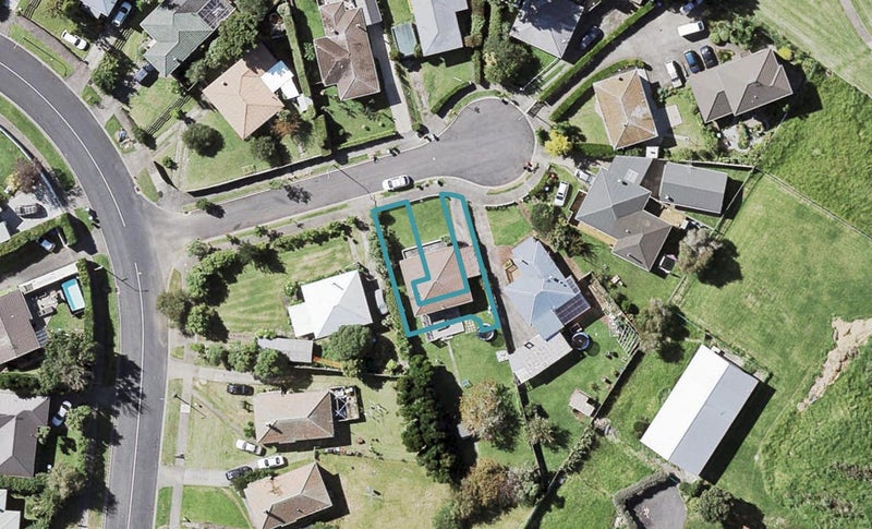 1/3 Greenway Place, Glen Innes, Auckland - Carousel 1