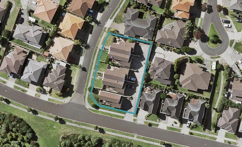16 Clomell Drive, Flat Bush, Auckland - Carousel 1