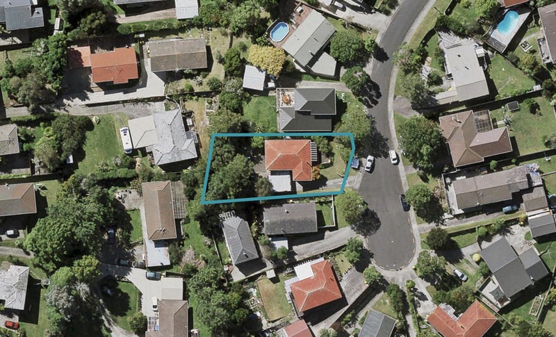 9 Cassia Place, Sunnynook, Auckland - Carousel 1