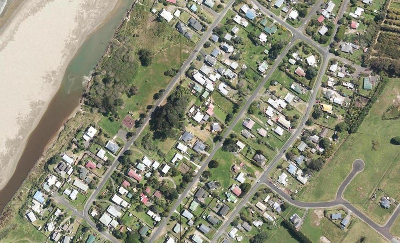 4 Beatson Place, Ahipara, Kaitaia - Carousel 1