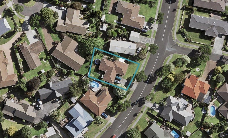 162 Walter Strevens Drive, Conifer Grove, Takanini - Carousel 1