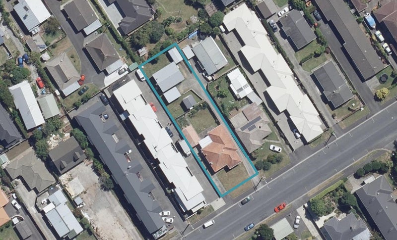 37 Enderley Avenue, Enderley, Hamilton - Carousel 1