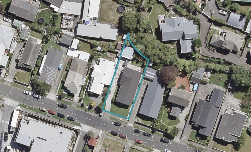 52 Wai-Iti Crescent, Woburn, Lower Hutt - Carousel 1