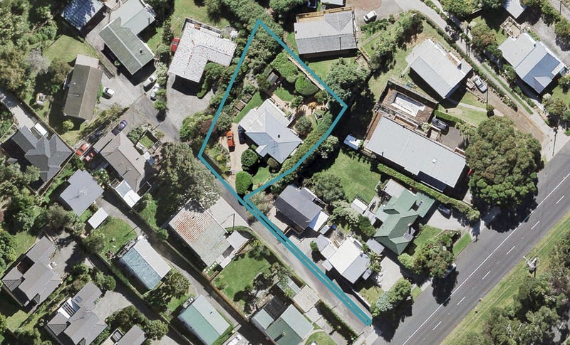187A Titirangi Road, Titirangi, Auckland - Carousel 1
