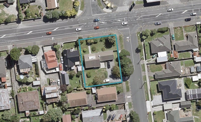 736 Fergusson Drive, Elderslea, Upper Hutt - Carousel 1