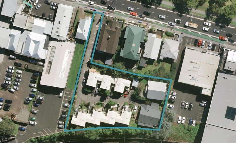 3/0 Carlton Gore Road, Newmarket, Auckland - Carousel 1