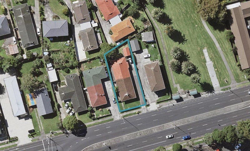 1/92 Pakuranga Road, Pakuranga, Auckland - Carousel 1