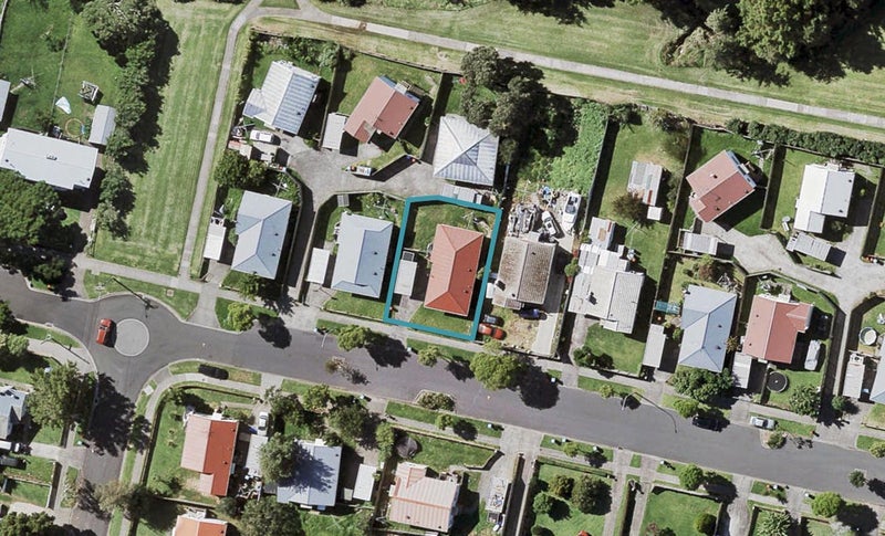 46 Maybury Street, Point England, Auckland - Carousel 1